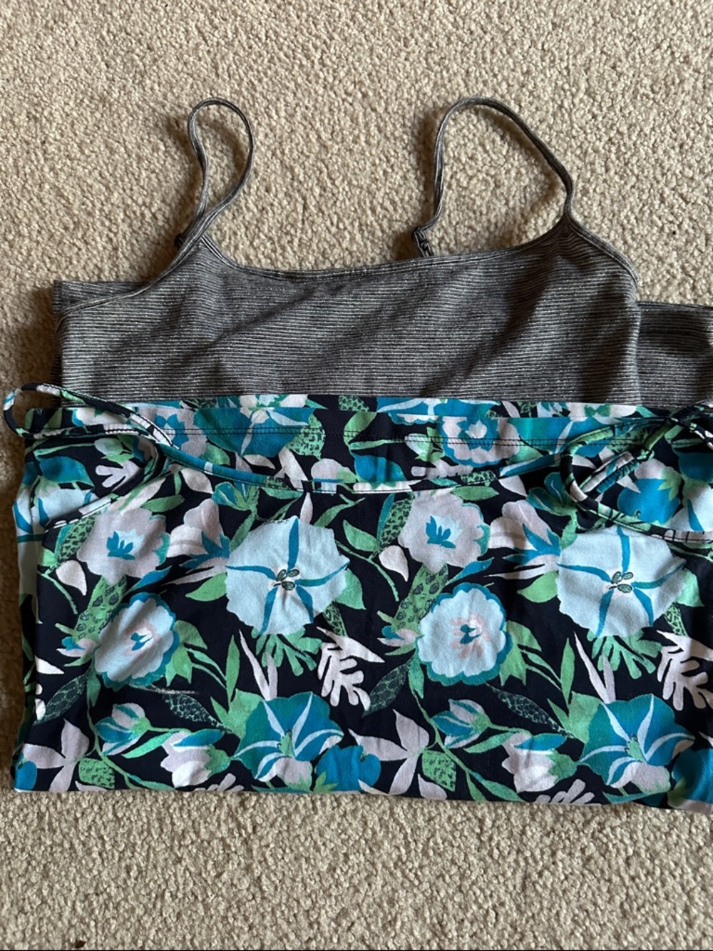 LOFT set of 2 tanks. One small one medium. Great condition